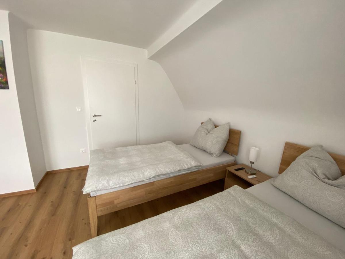 Private Zimmer Hoap Leoben (Styria) Exterior foto