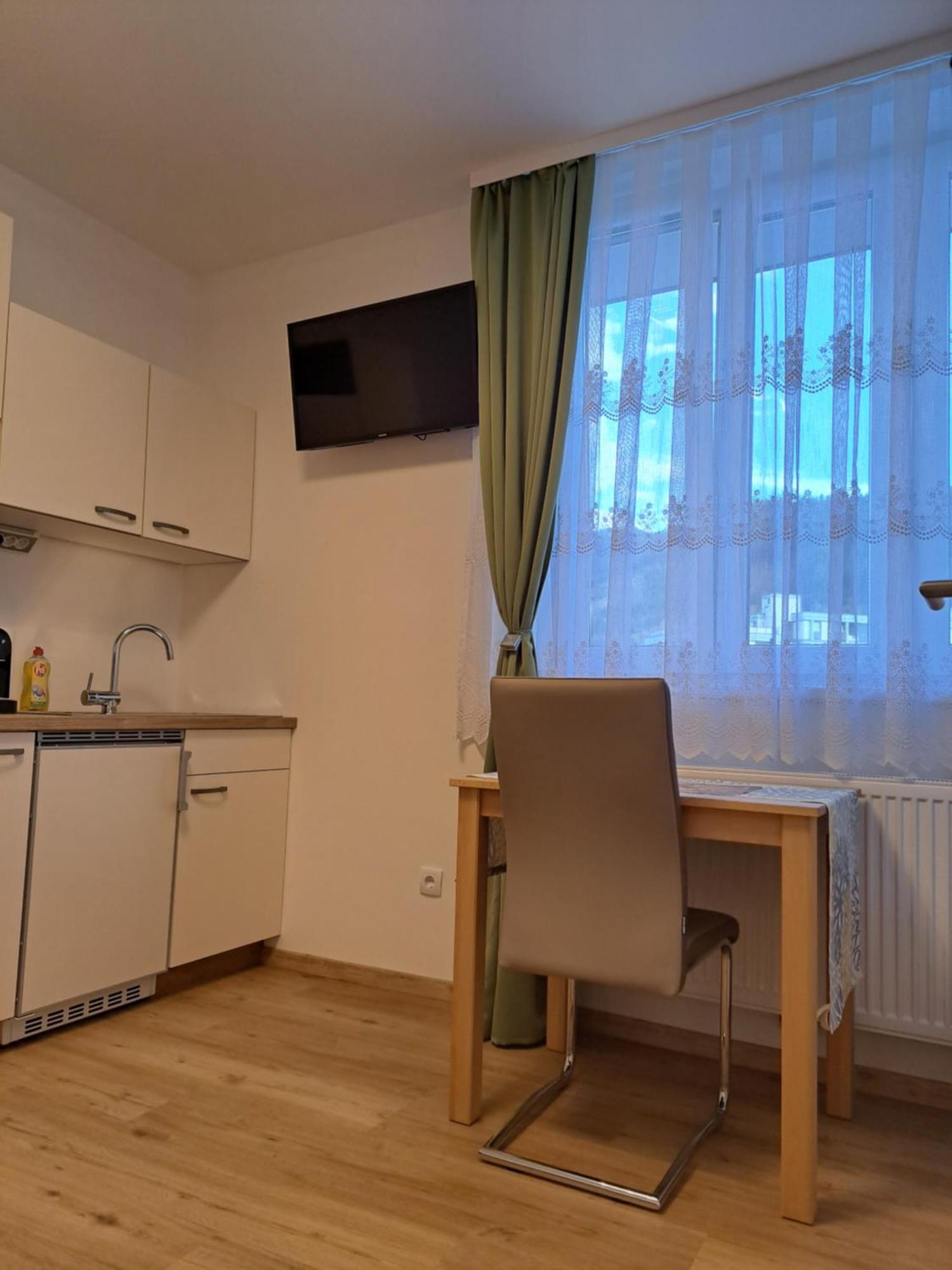 Private Zimmer Hoap Leoben (Styria) Exterior foto